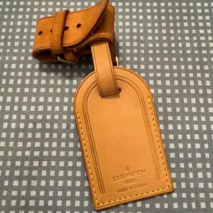 Louis Vuitton Luggage Tag Poignet Set